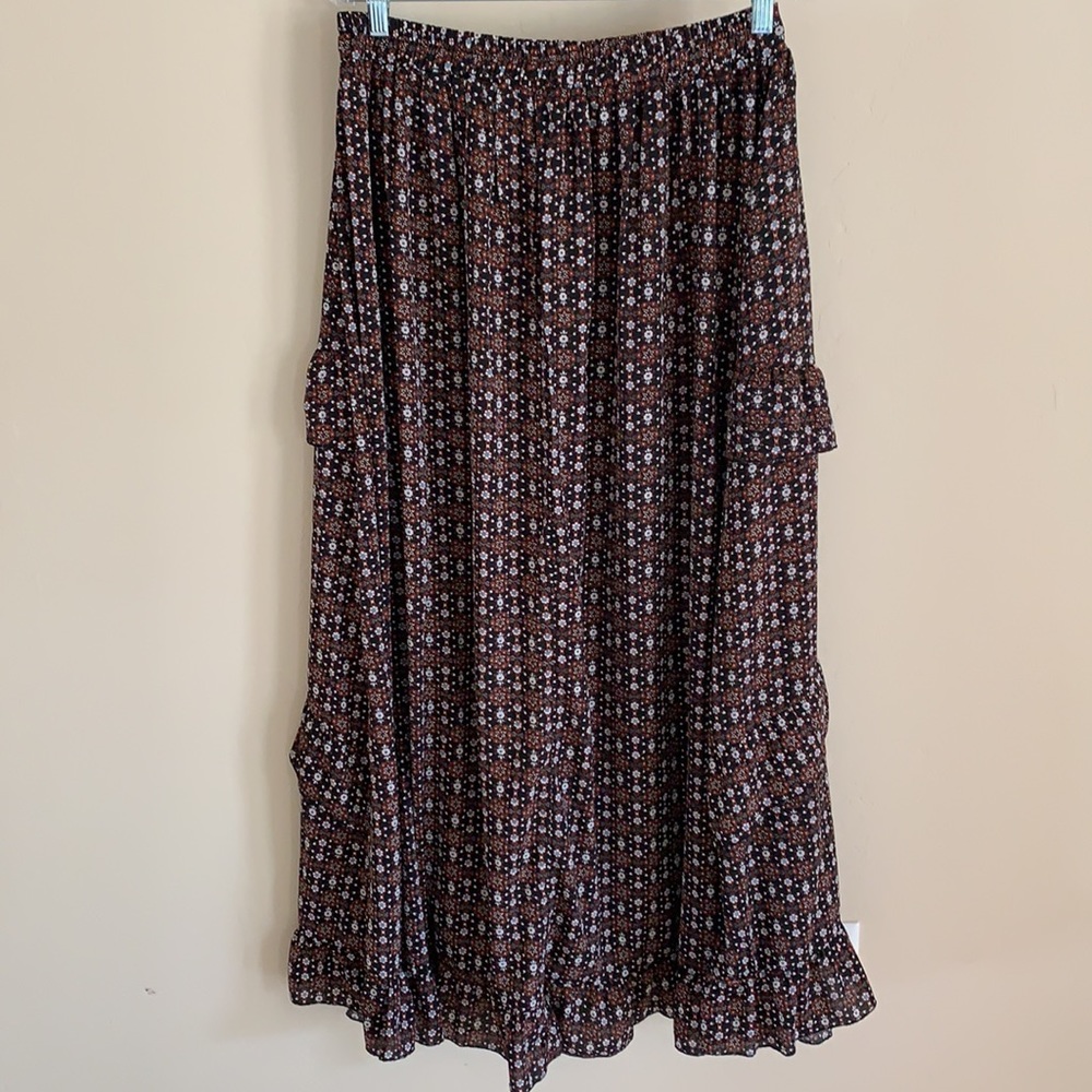 Catch Stitch Floral Skirt - Picture 2 of 6